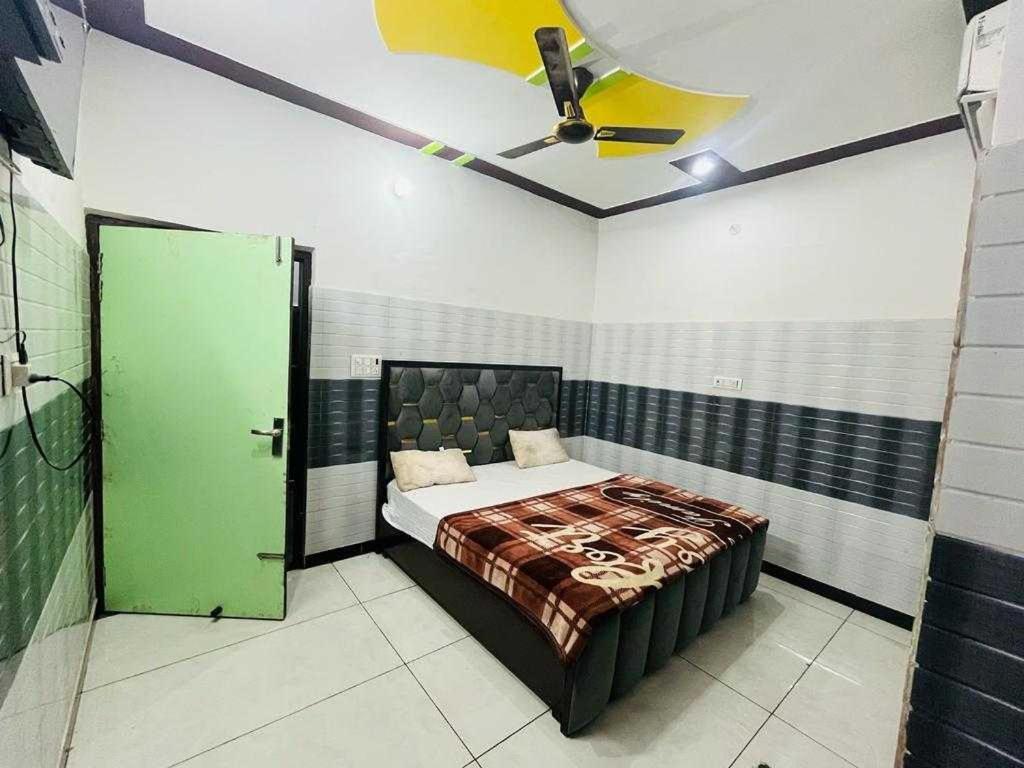 Spot On Hotel Masuri Мератх Экстерьер фото