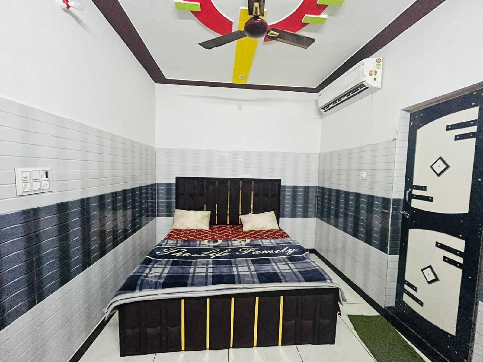 Spot On Hotel Masuri Мератх Экстерьер фото